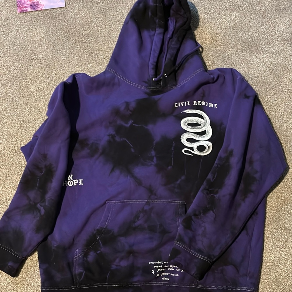 Civil regime purple snake hoodie size L